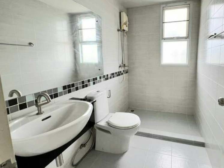 Townhouse in Rama 9 
